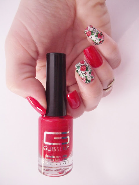 Unhas Florais Esmalte Vermelho