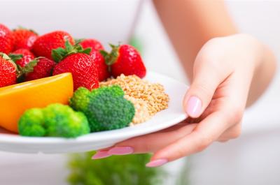 Bases Fortalecedoras: Gaste Menos e Tenha Unhas Incríveis NATURALMENTE!