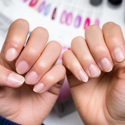 Unhas de Gel: O Segredo Chocante Que Manicures Escondem (Economize Já!)