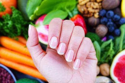 Unhas Fracas? 5 Alimentos Surpreendentes Que Estão Te Sabotando!
